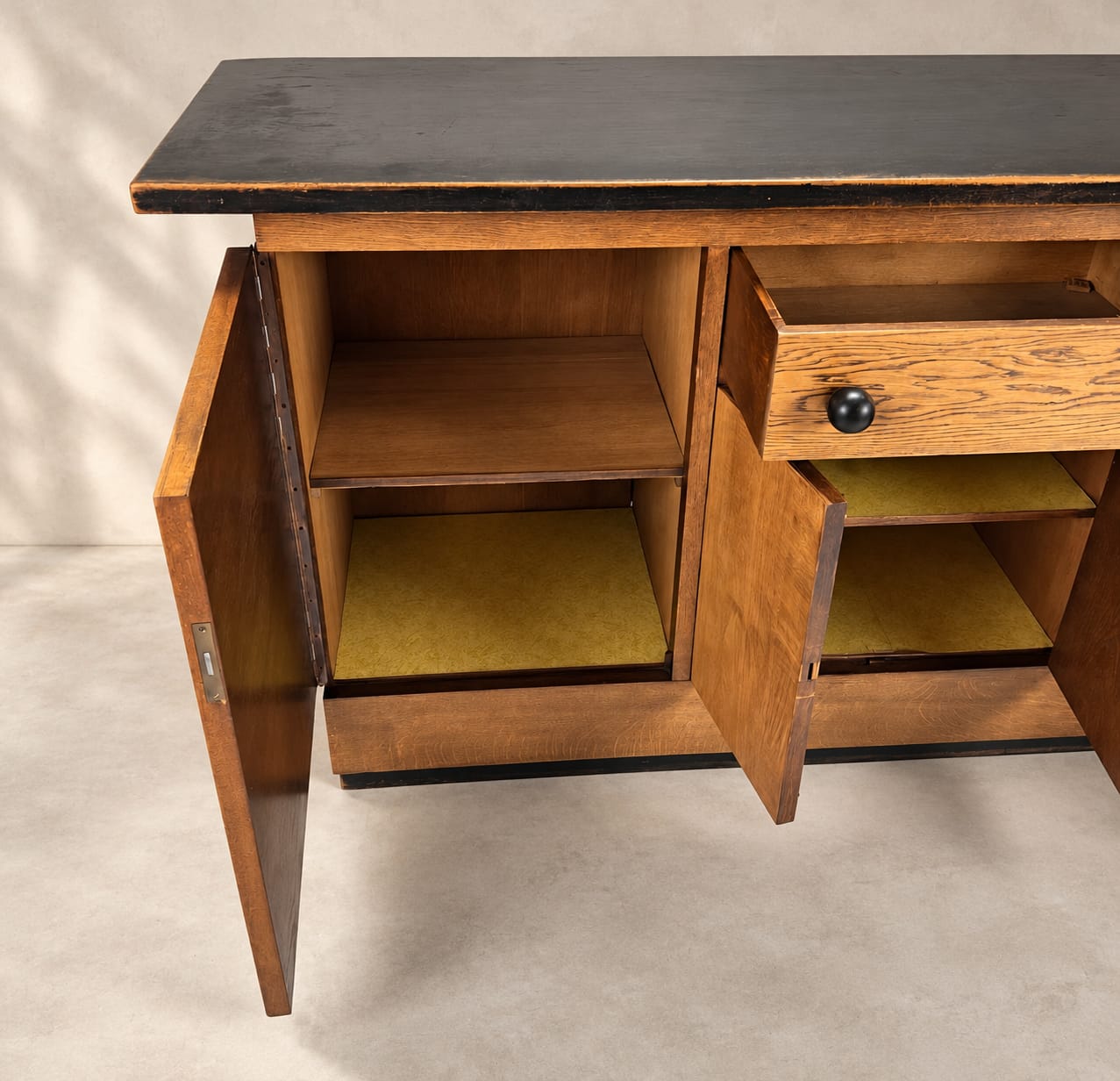 Modernist Dutch Design Haagsche School Sideboard, 1930s SOLD - Afbeelding 5
